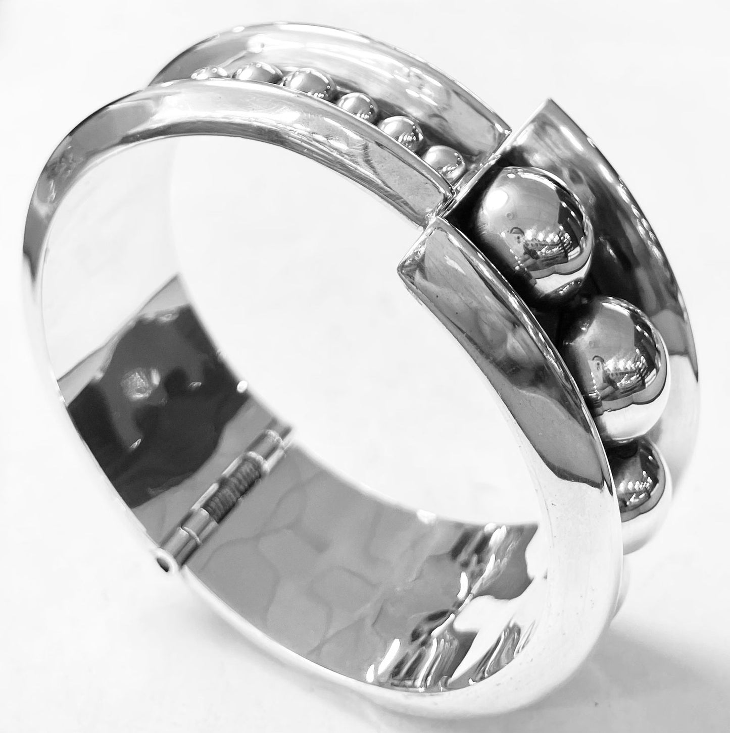 Brazalete en Plata Ley 925, sello de autenticidad Plata Ley .925