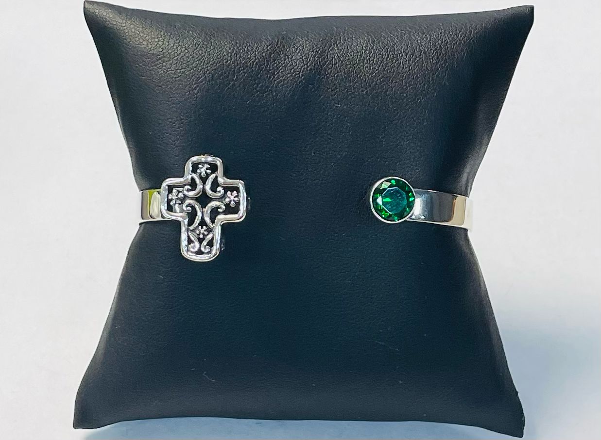 Brazalete en Plata Ley 925, sello de autenticidad Plata Ley .925