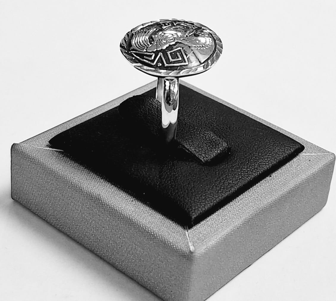 Anillo Diamantada Cabeza de Palenque en Plata Ley 925, vista frontal