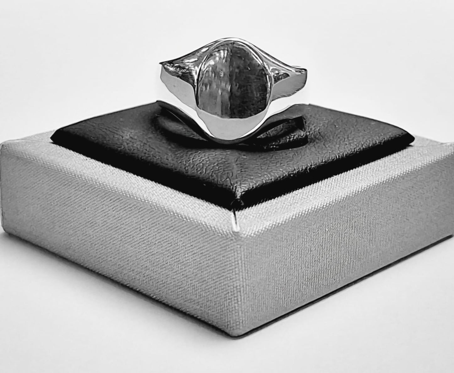 Anillo en Plata Ley 925, vista frontal