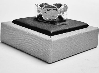 Anillo Martillado en Plata Ley 925, vista frontal