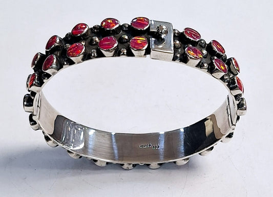 Sello de ley en el interior del brazalete con opalo en plata ley 950