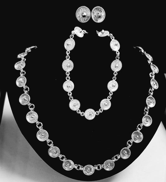 Sello de ley en el interior del set de collar sombrero mexicano en plata ley 925