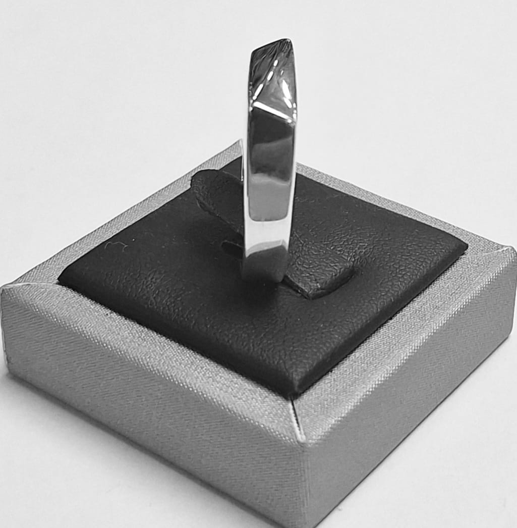 Anillo en Plata Ley 925, vista frontal