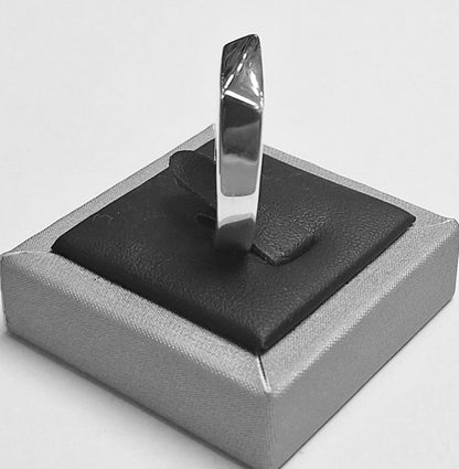 Anillo en Plata Ley 925, vista frontal