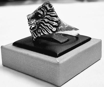Anillo Cabeza de Leon en Plata Ley 925, sello de autenticidad Plata Ley .925