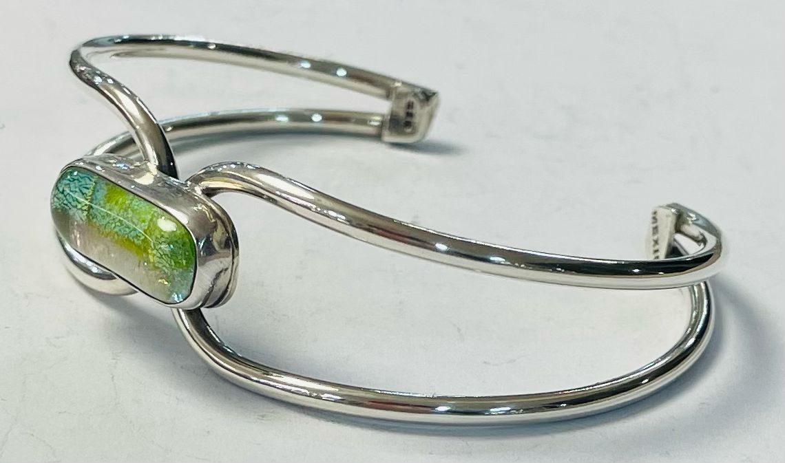 Brazalete con Dicroico en Plata Ley 925, vista frontal