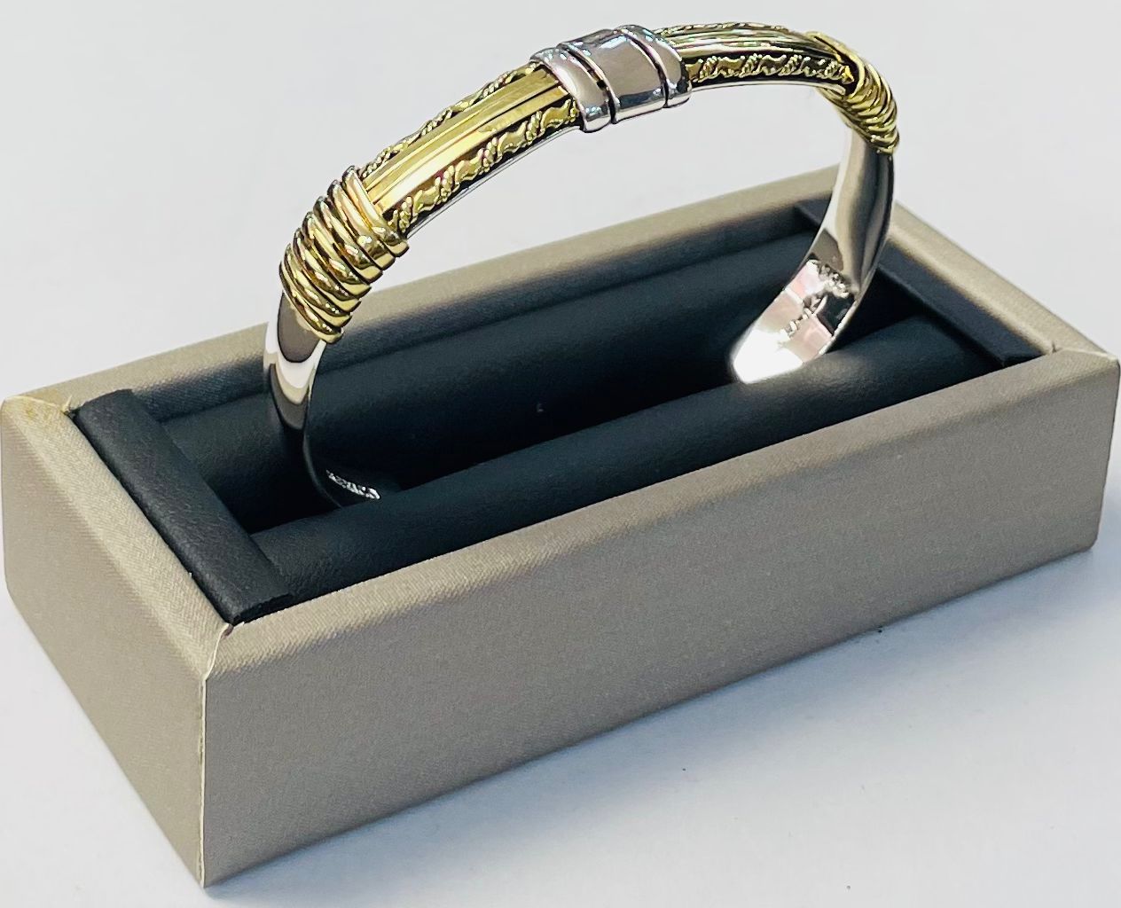 Brazalete en Plata Ley 925, vista frontal