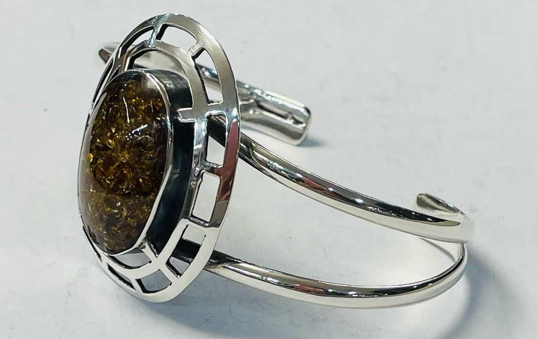 Brazalete con Ambar en Plata Ley 925, vista frontal