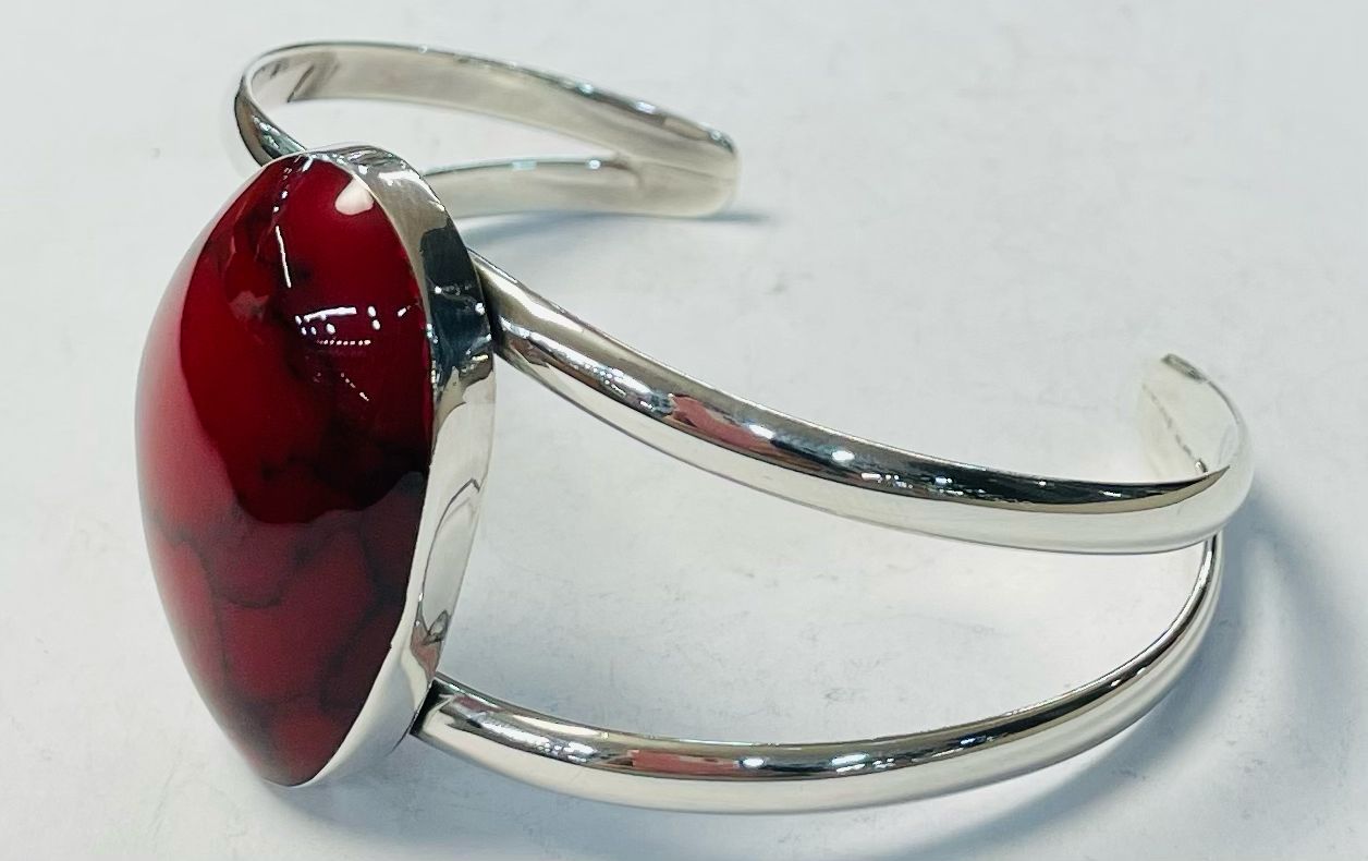 Brazalete con Coral Rojo en Plata Ley 925, vista frontal