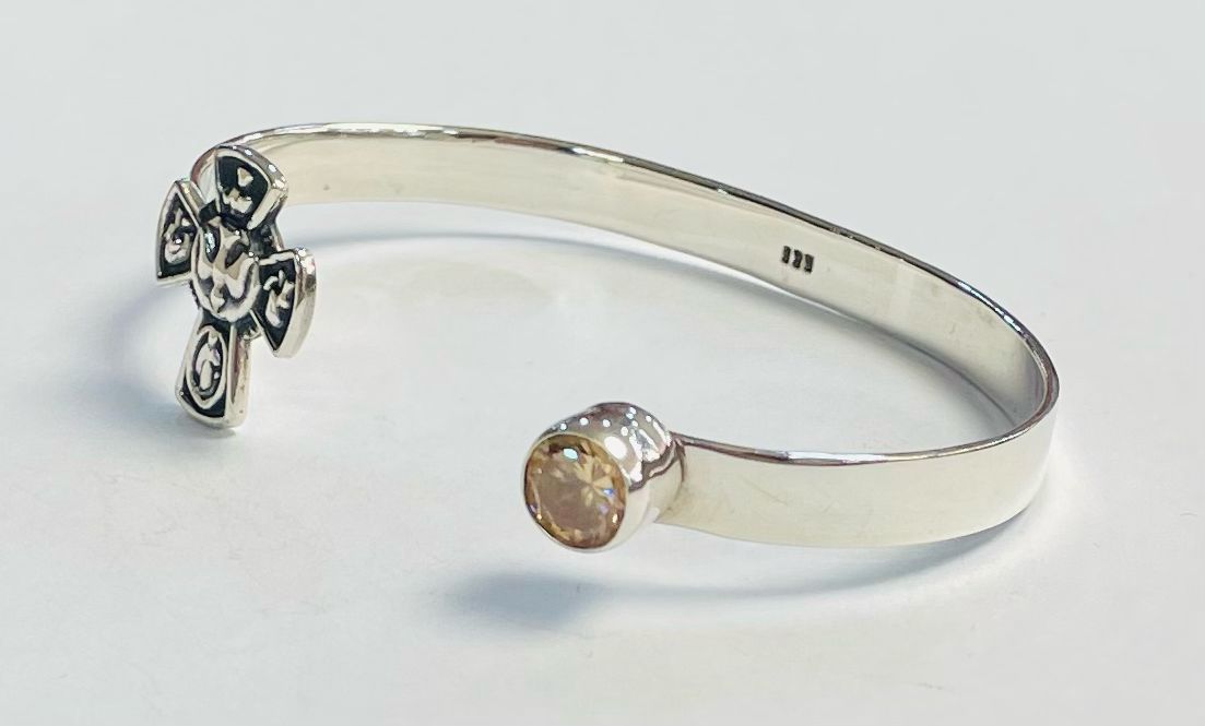 Brazalete en Plata Ley 925, vista frontal