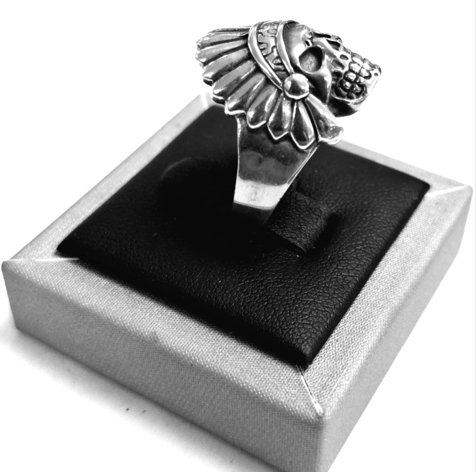 Anillo Cráneo Apache en Plata Ley 925, vista frontal