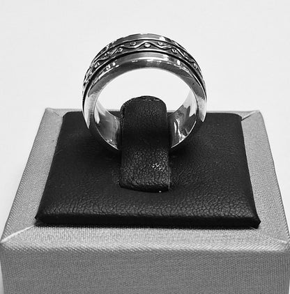 Sello de ley en el interior del anillo anti ansiedad en plata ley 925