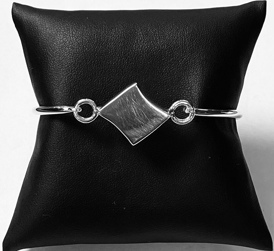 Brazalete en Plata Ley 925, vista frontal