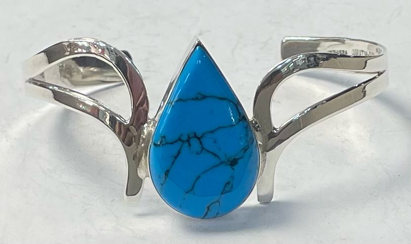 Sello de ley en el interior del brazalete con turquesa en plata ley 925