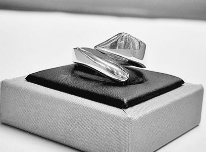 Anillo en Plata Ley 925, sello de autenticidad Plata Ley .925