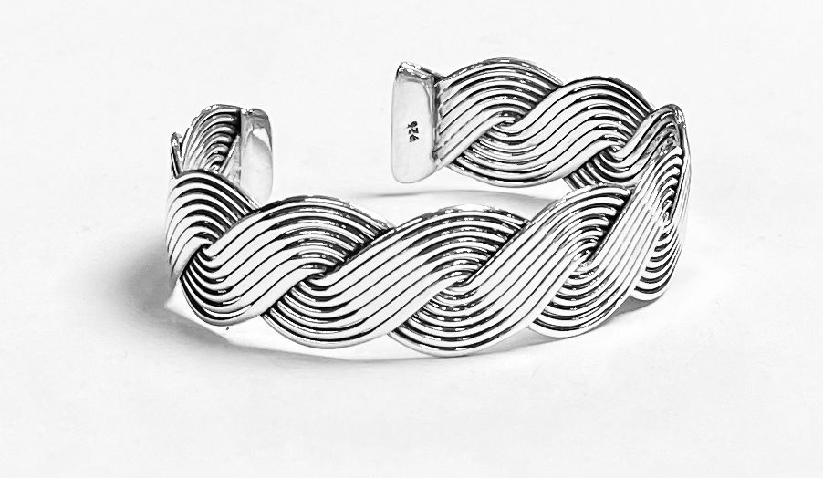 Brazalete Tejido en Plata Ley 925, sello de autenticidad Plata Ley .925