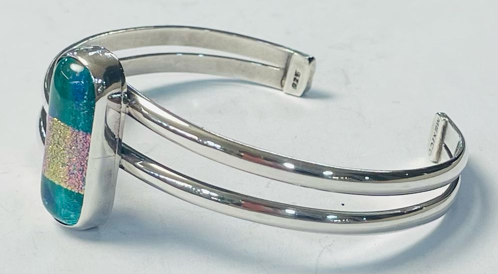 Brazalete con Dicroico en Plata Ley 925, vista frontal
