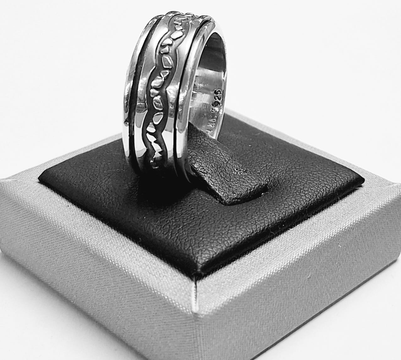 Anillo en Plata Ley 925, vista frontal