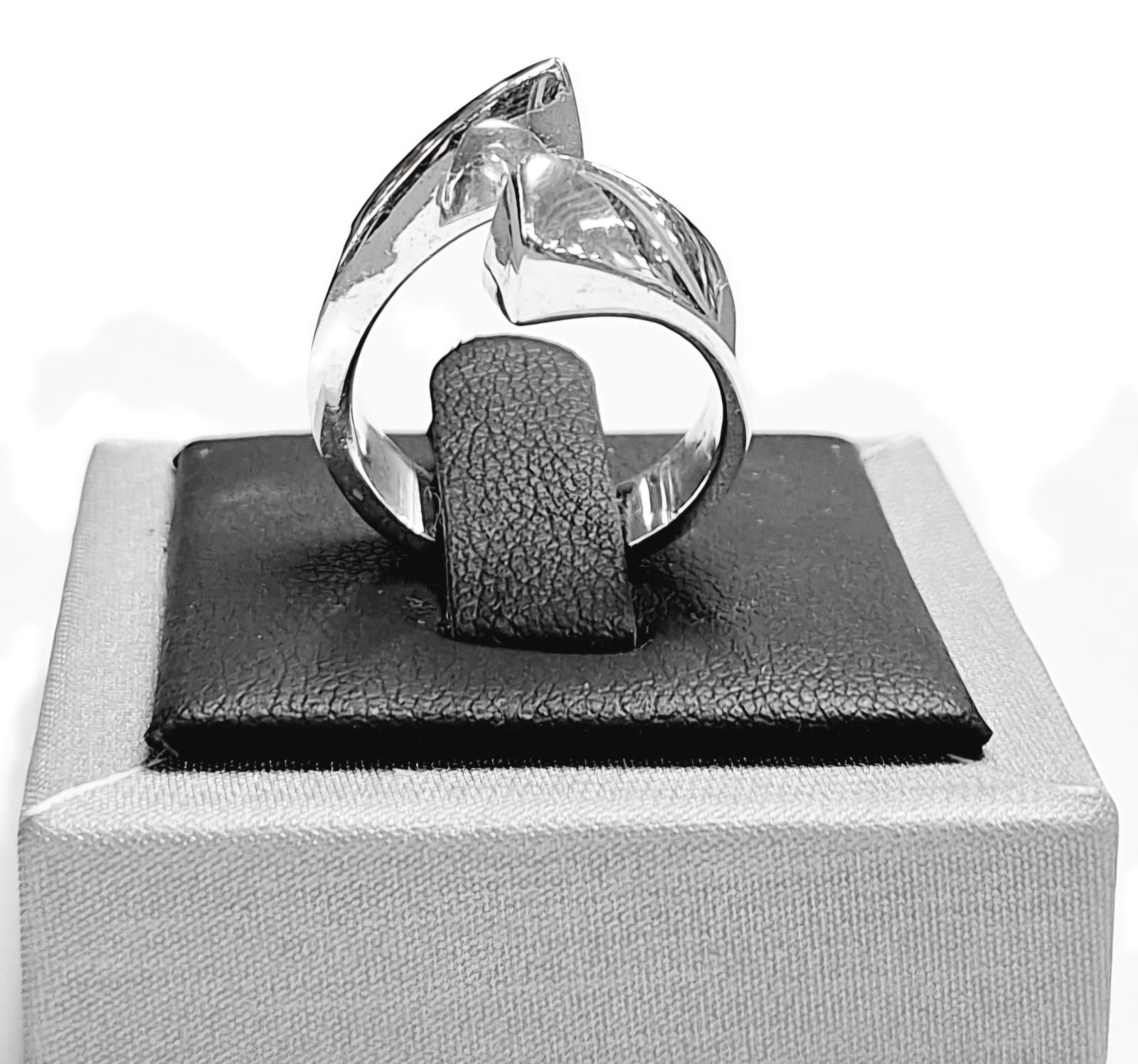 Anillo en Plata Ley 925, sello de autenticidad Plata Ley .925