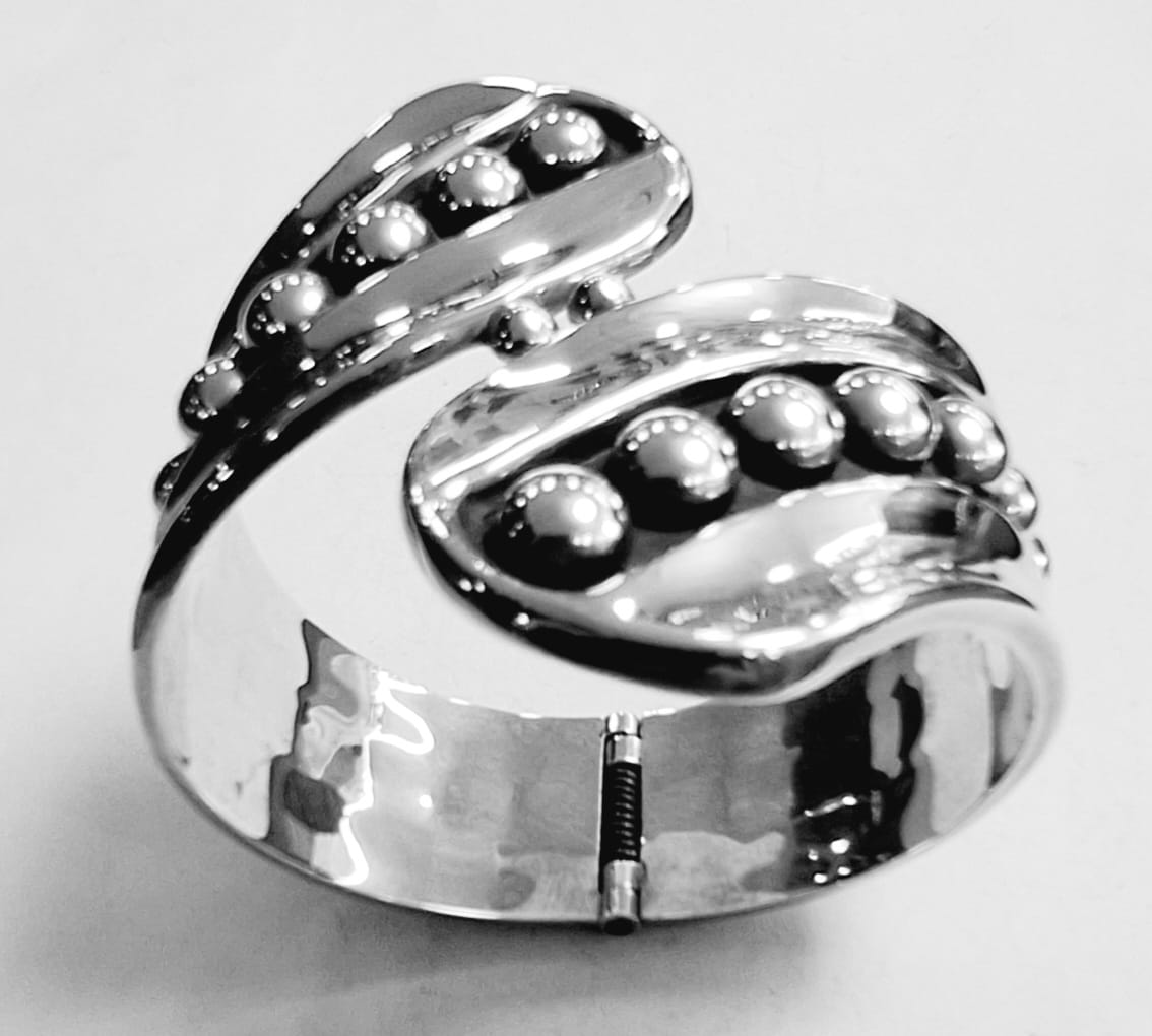 Brazalete Vintage en Plata Ley 925, vista frontal