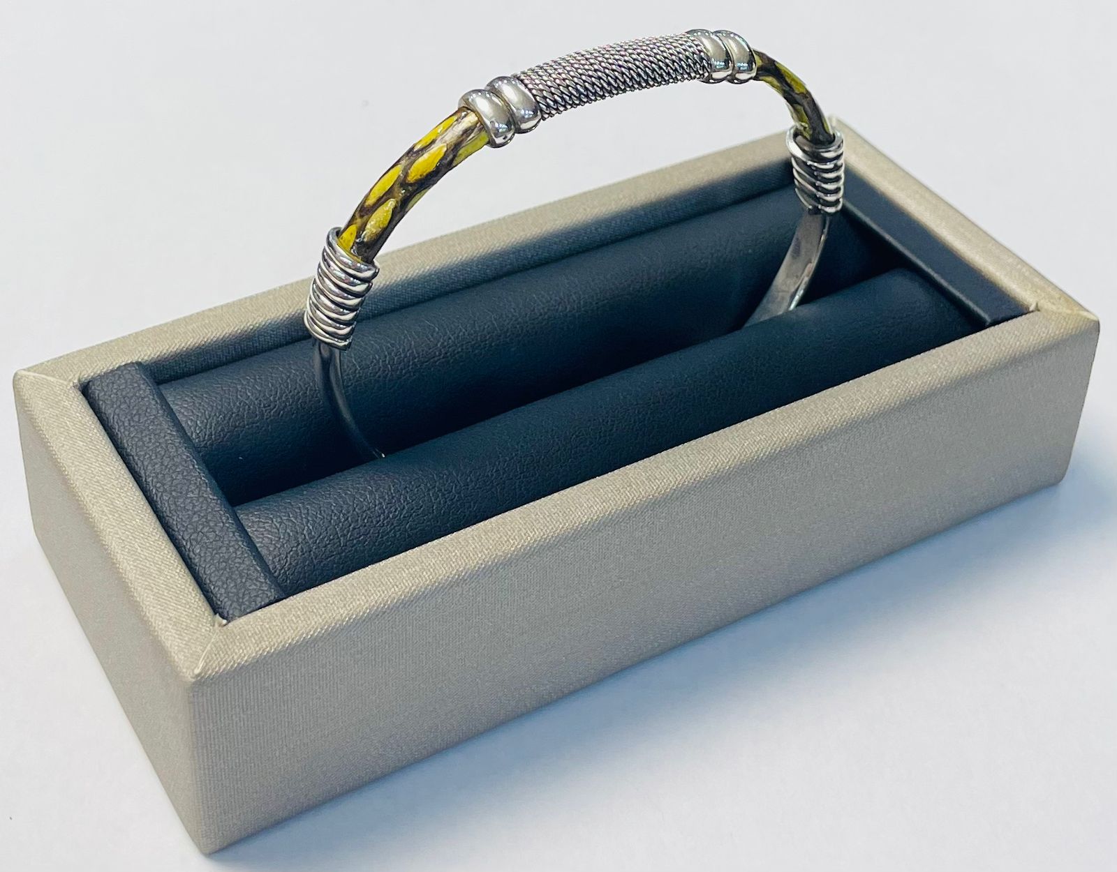 Brazalete en Plata Ley 925, vista frontal