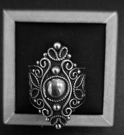 Sello de ley en el interior del anillo plata ley 925 , vintage