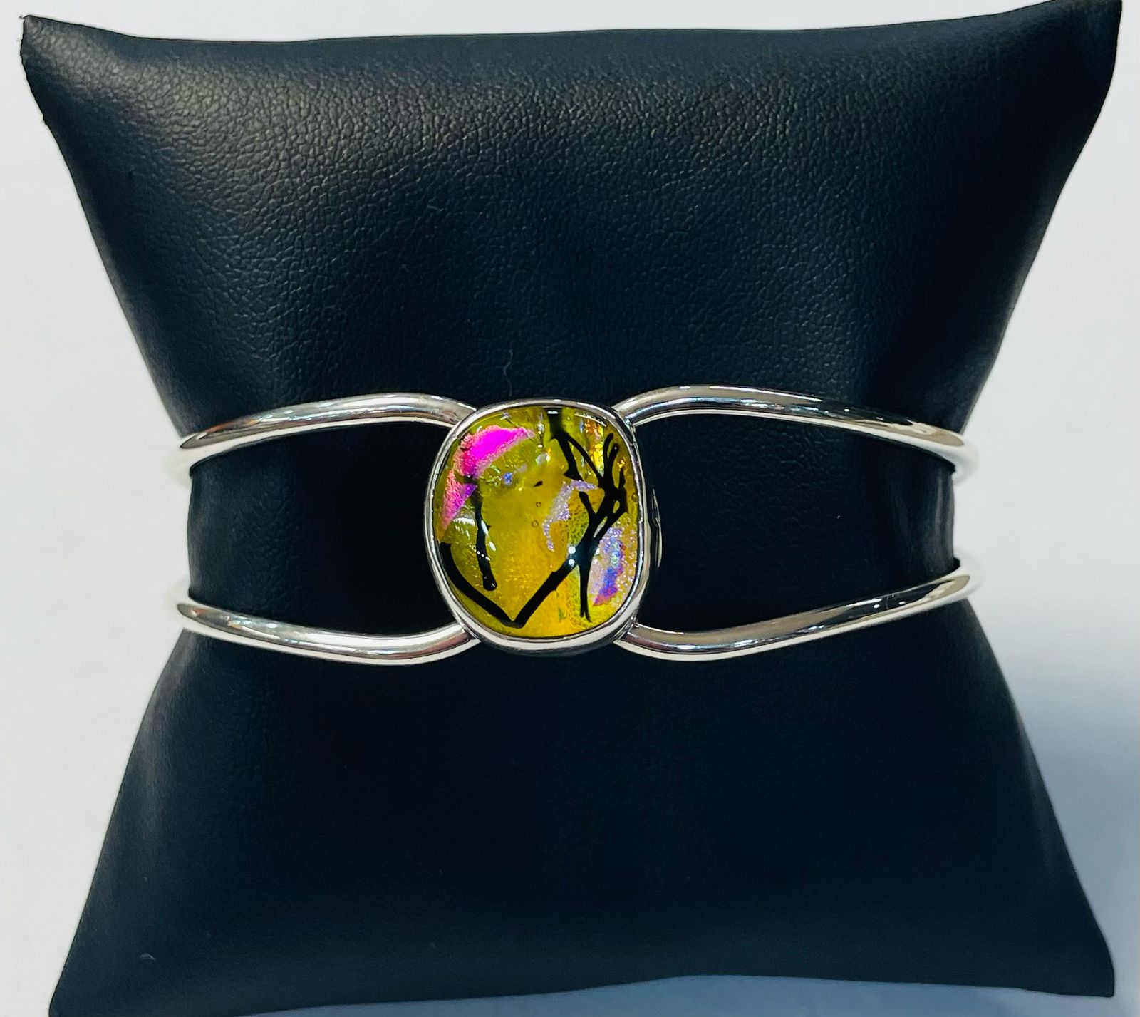 Brazalete con Dicroico en Plata Ley 925, sello de autenticidad Plata Ley .925
