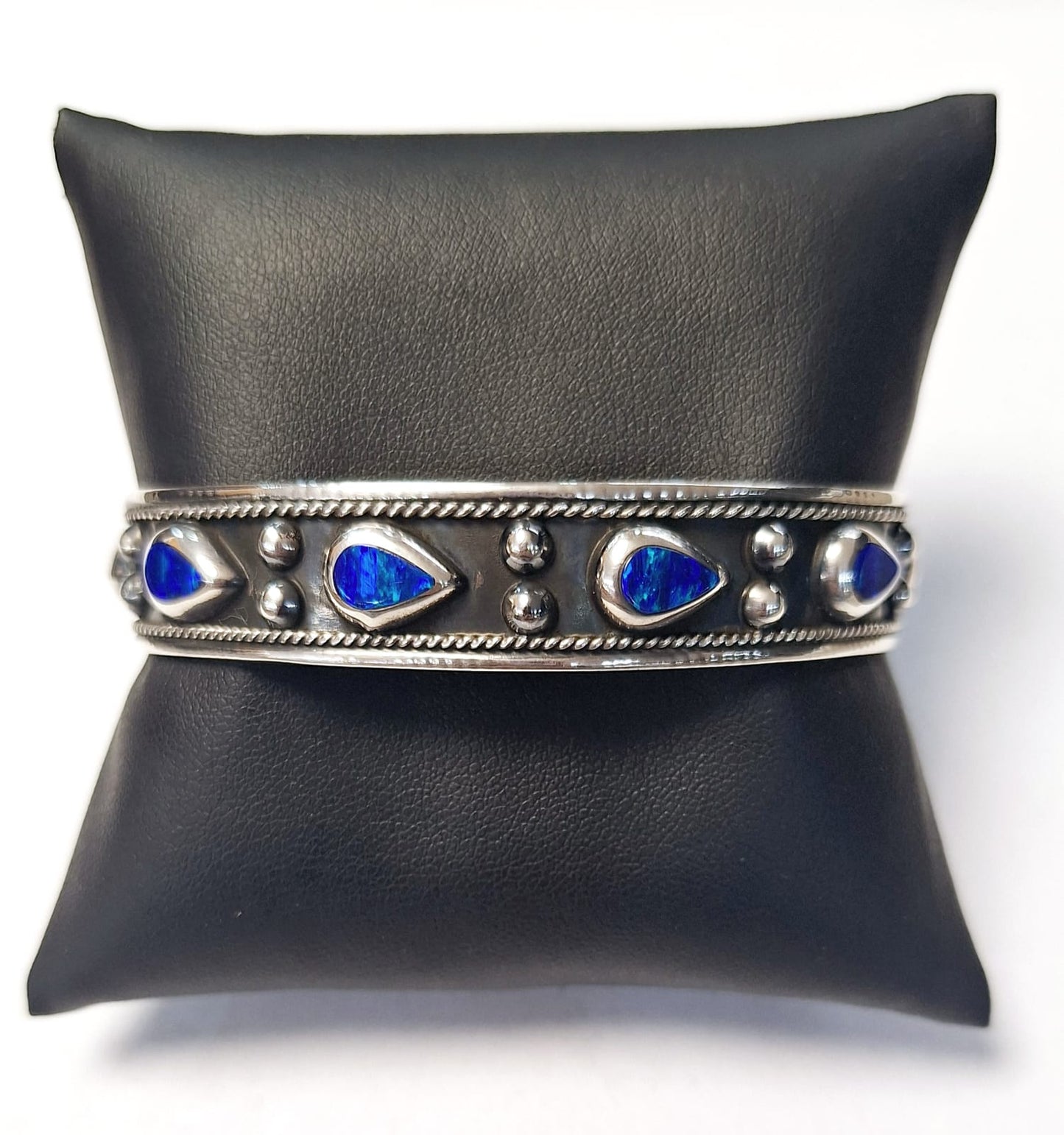 Brazalete con Opalo en Plata Ley, sello de autenticidad Plata Ley .925