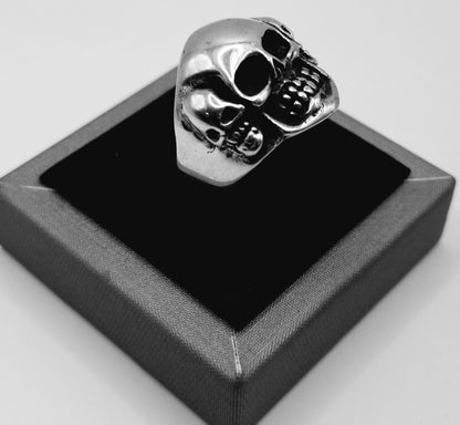 Anillo Calavera en Plata Ley 925, vista frontal
