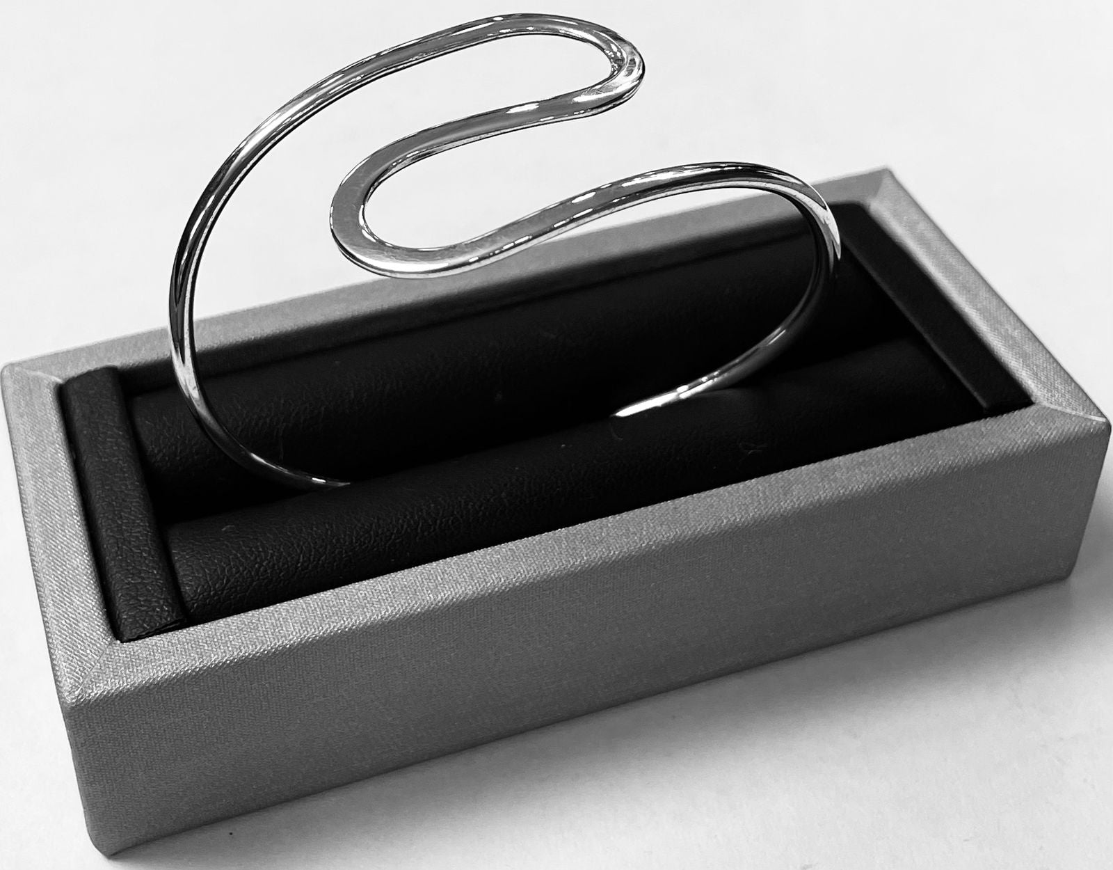 Brazalete en Plata Ley 925, vista frontal