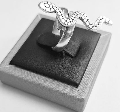 Anillo Serpiente en Plata Ley 925, sello de autenticidad Plata Ley .925