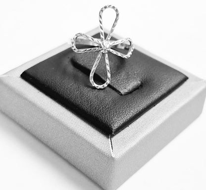 Anillo Cruz Diamantada en Plata Ley 925, sello de autenticidad Plata Ley .925