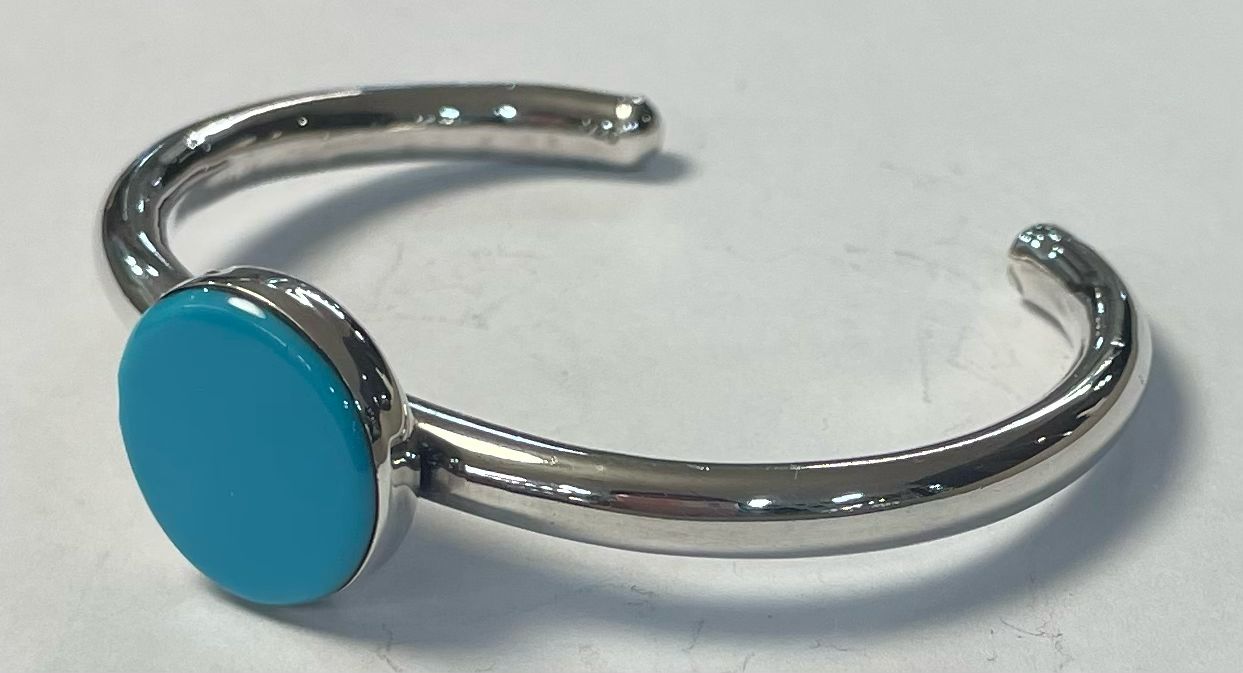 Brazalete con Turquesa en Plata Ley 925, vista frontal