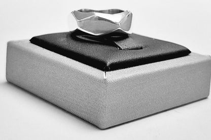 Anillo en Plata Le y 925, sello de autenticidad Plata Ley .925