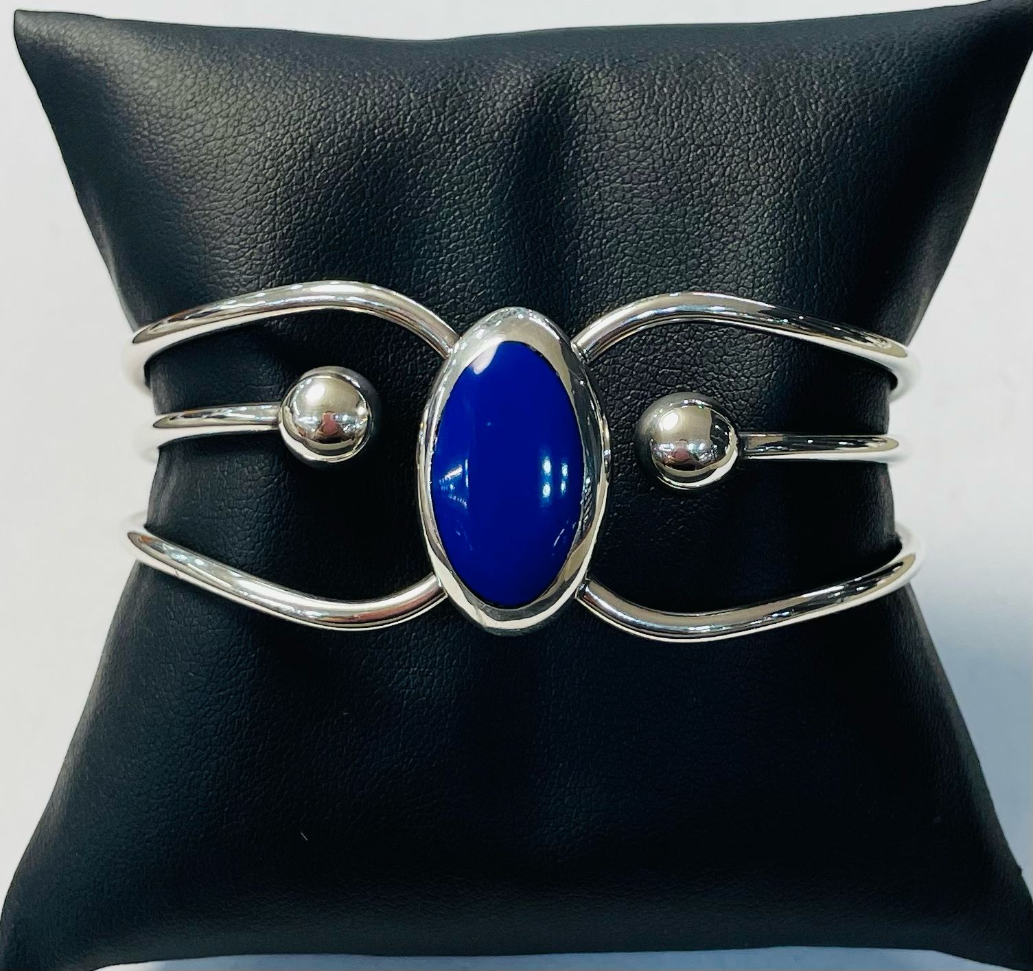 Brazalete con Lapislazuli en Plata Ley 925, sello de autenticidad Plata Ley .925