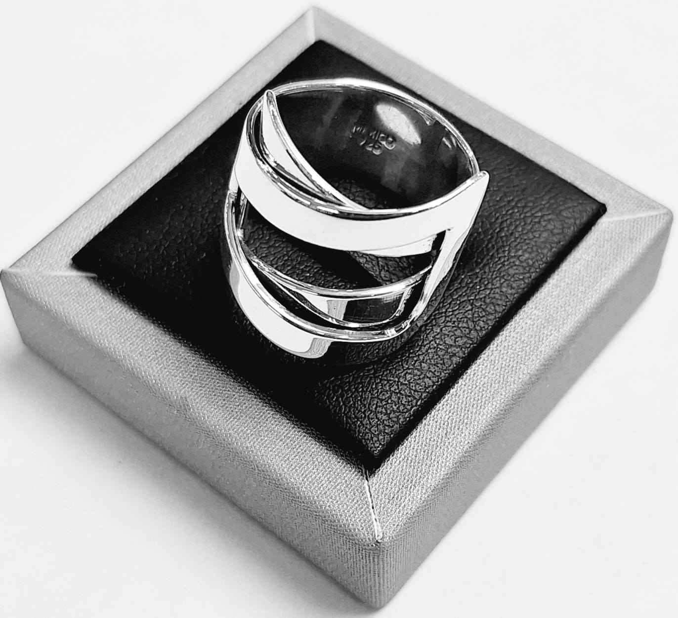 Anillo Plata Ley 925, sello de autenticidad Plata Ley .925