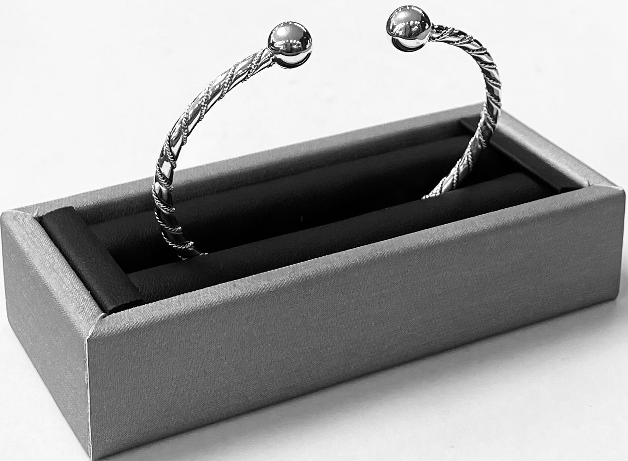 Brazalete Optima en Plata Ley 925, sello de autenticidad Plata Ley .925