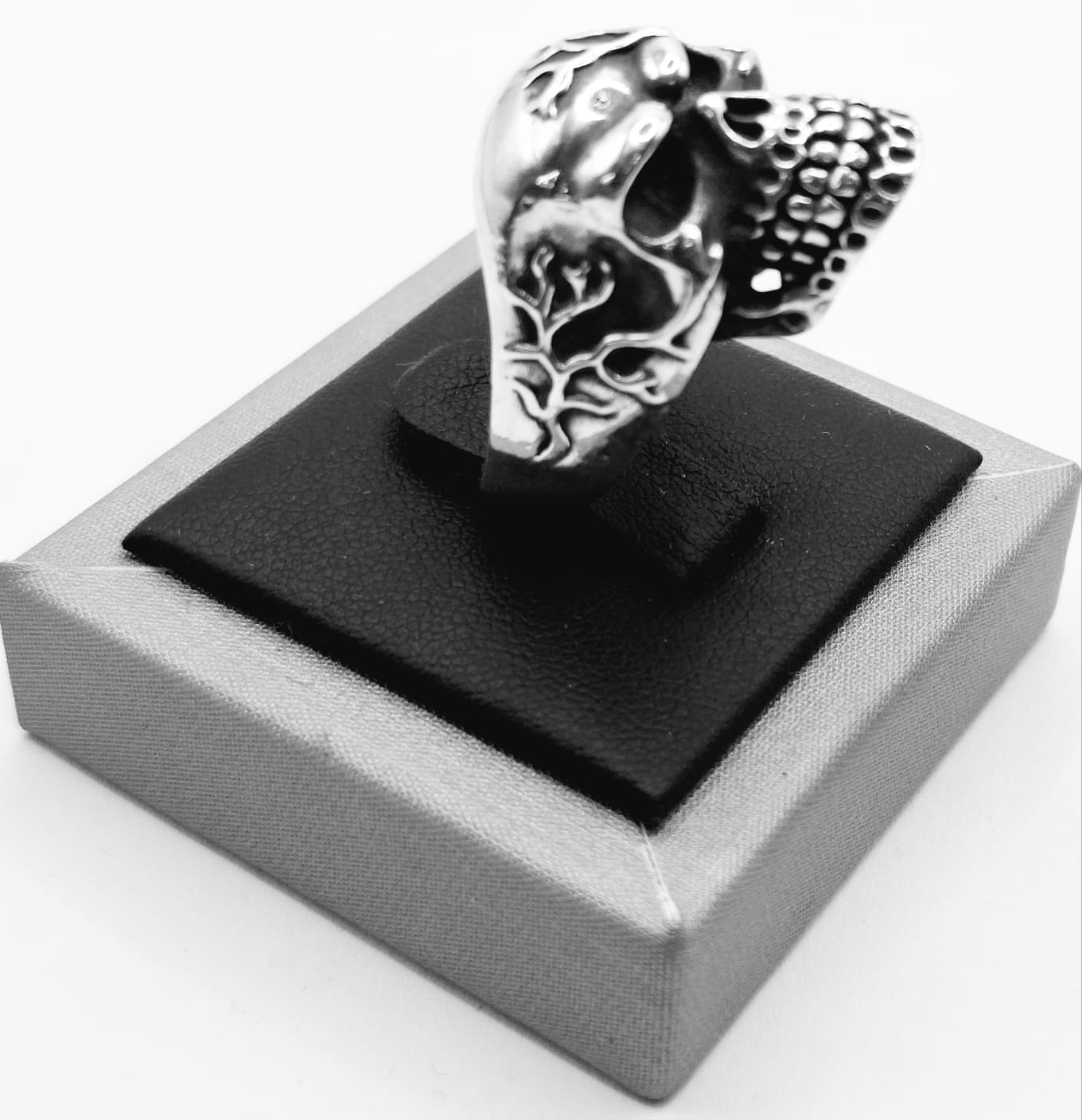 Anillo Calavera en Plata Ley 925, vista frontal