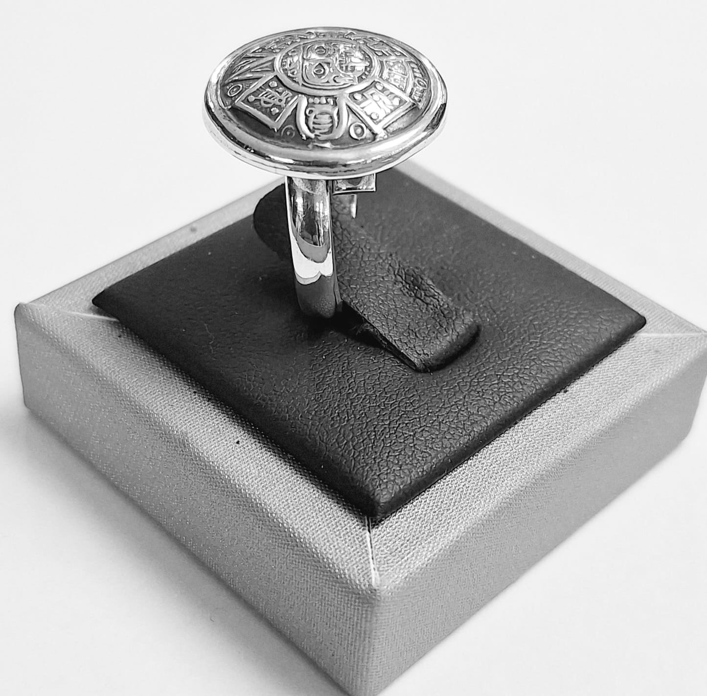 Anillo Sol Maya en Plata Ley 925, sello de autenticidad Plata Ley .925