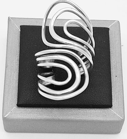 Anillo Plata Ley 925. sobre fondo blanco
