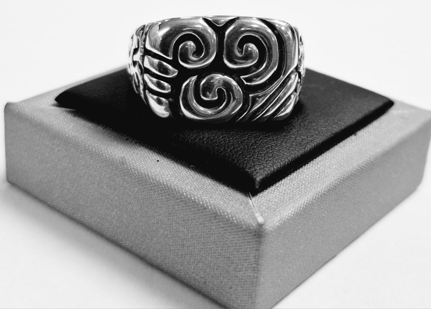Anillo Espiral en Plata Ley 925, sello de autenticidad Plata Ley .925
