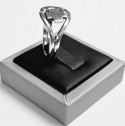 Anillo Cruz en Plata Ley 925, vista frontal