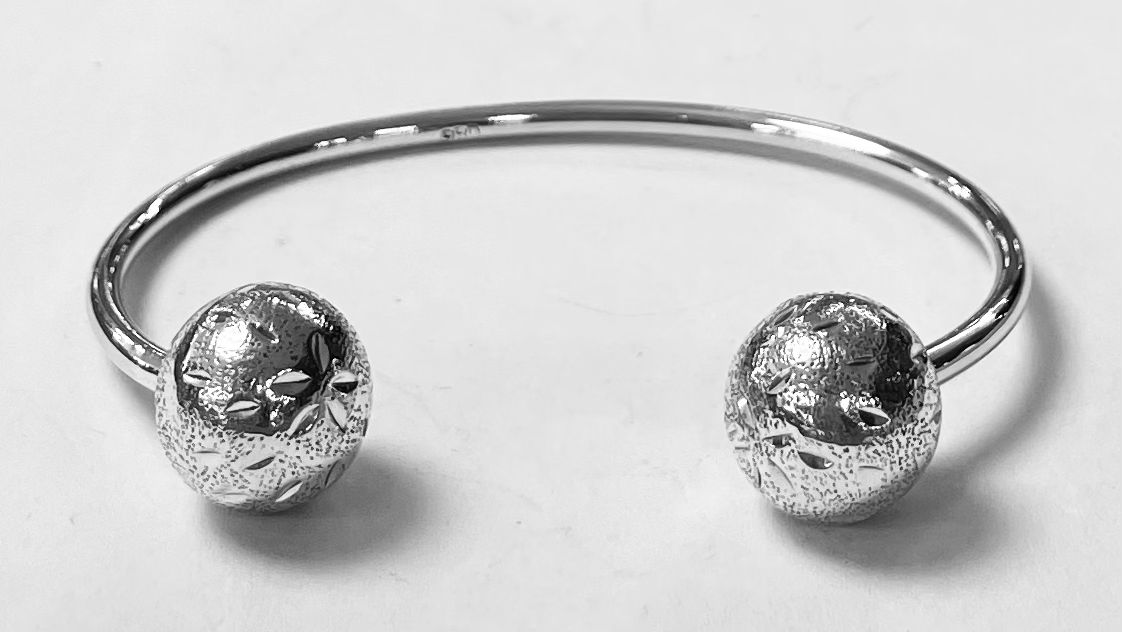 Brazalete Optima Diamantado en Plata Ley 925, sello de autenticidad Plata Ley .925