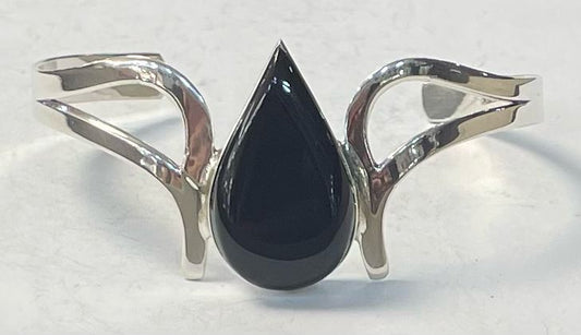 Sello de ley en el interior del brazalete con obsidiana en plata ley 925