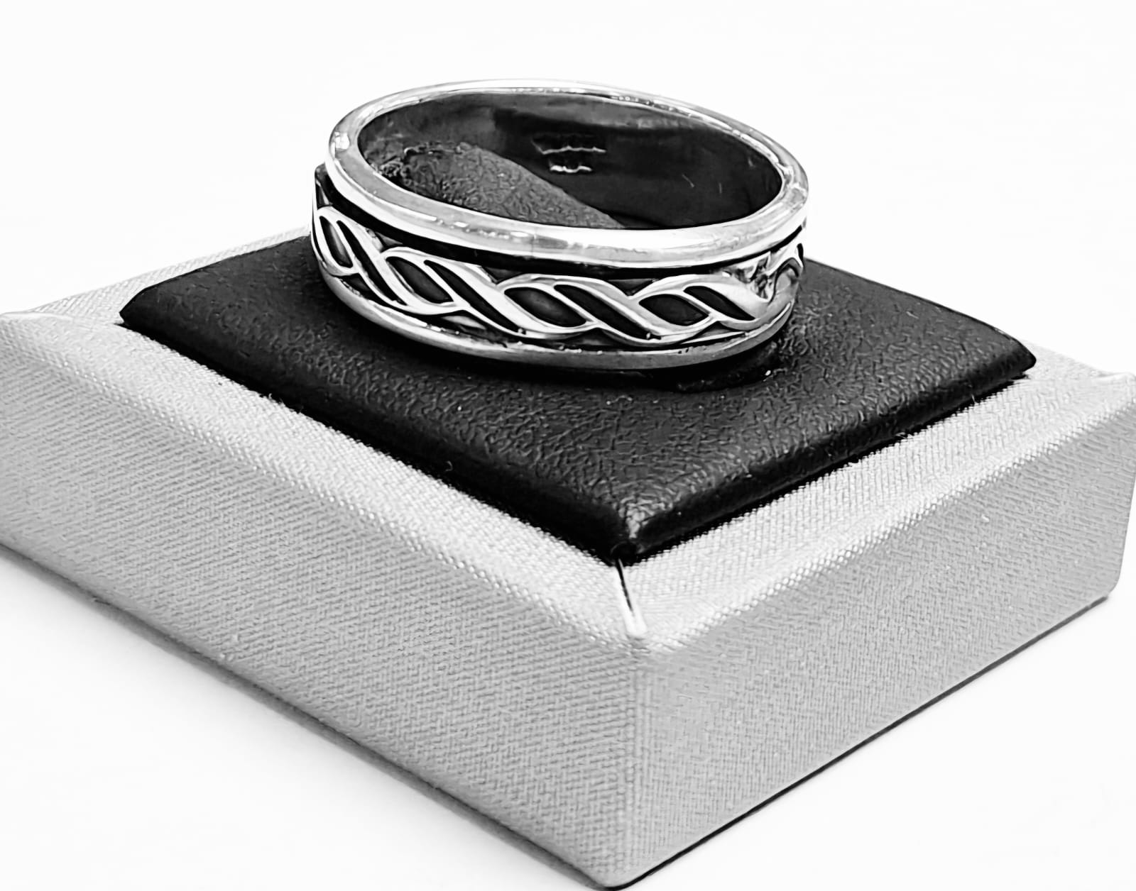 Anillo en Plata Ley 925, vista frontal
