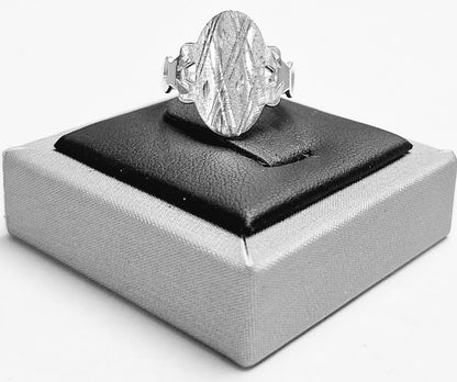 Anillo Diamantada en Plata Ley 925, sello de autenticidad Plata Ley .925