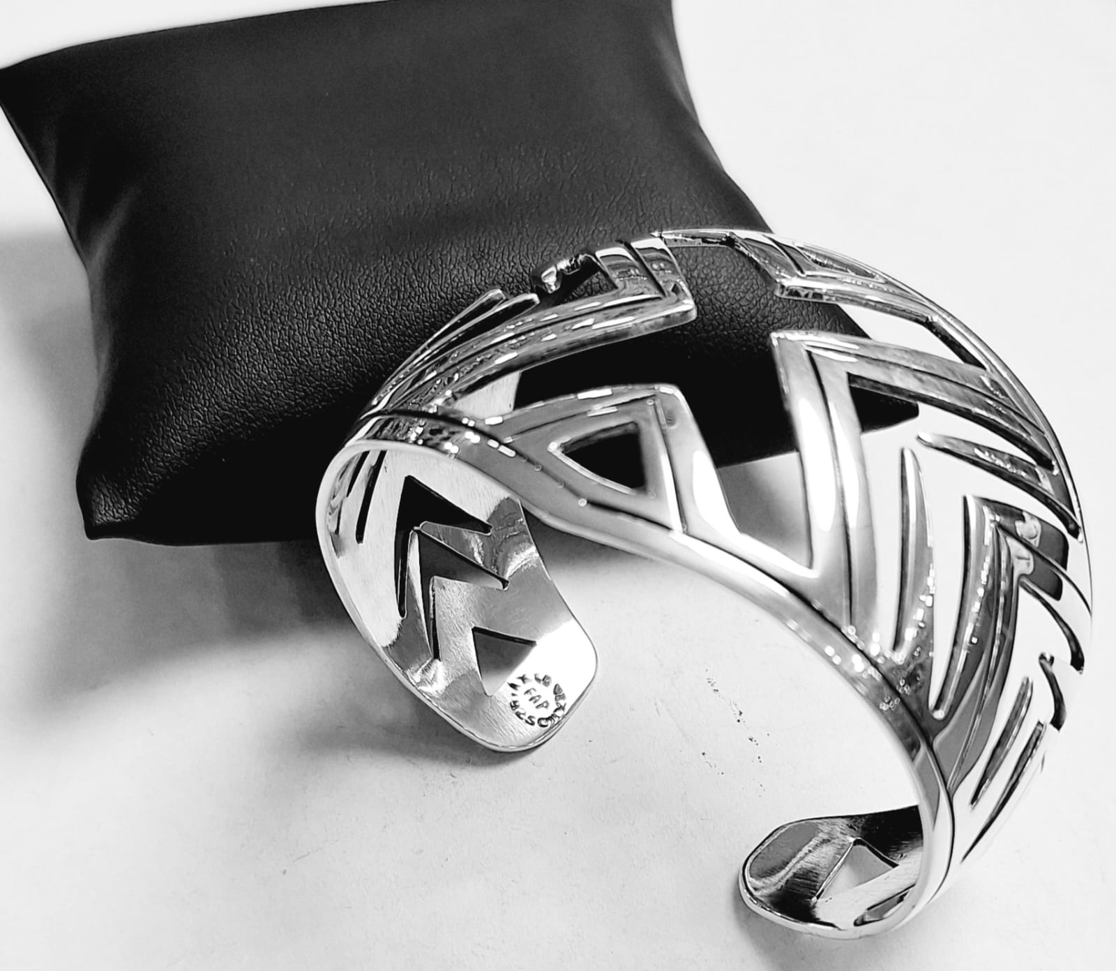 Brazalete en Plata Ley 925, vista frontal