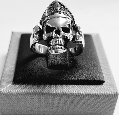 Anillo Calavera en Plata 925, vista frontal
