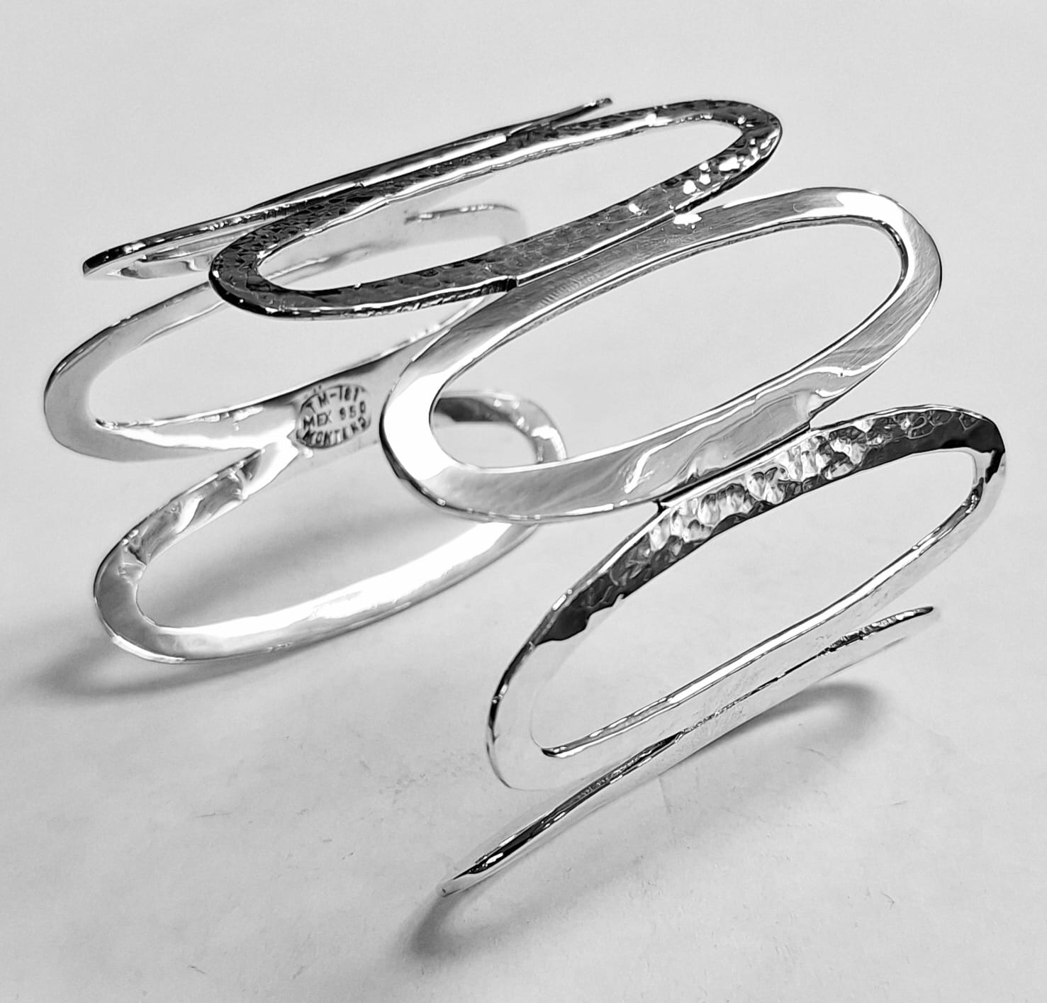 Brazalete en Plata Ley 950, vista frontal
